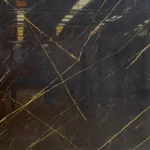 Imagen 1 de Porcelánico Pulido Marquina Vetas Doradas 74,5x74,5 Cm Rect. Marquinia Vetas Doradas