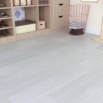Imagen 6 de Spc Piso Roble Oak 4/0.3mm X 129mm X 1220mm-  [caja: 1,89m2] Gris Símil Madera